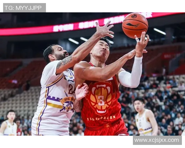 CBA视频直播深圳队对阵北京队精彩赛事回顾与分析