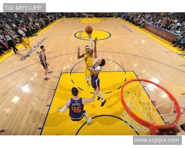 勇士与太阳激战正酣文字直播带你全程感受比赛精彩瞬间